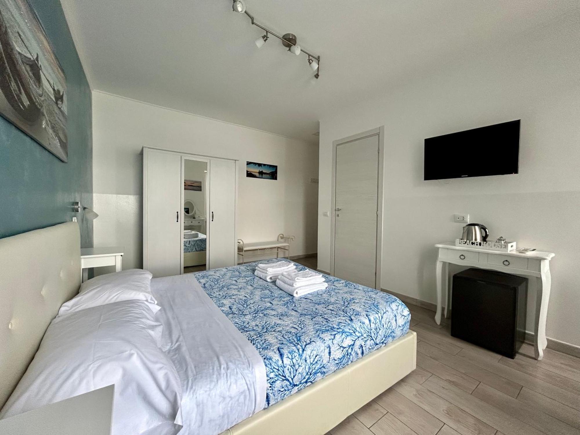 Fezzano / Portovenere Stilish Double Rooms With Sea View, Balcony Or Small Courtyard Exteriör bild