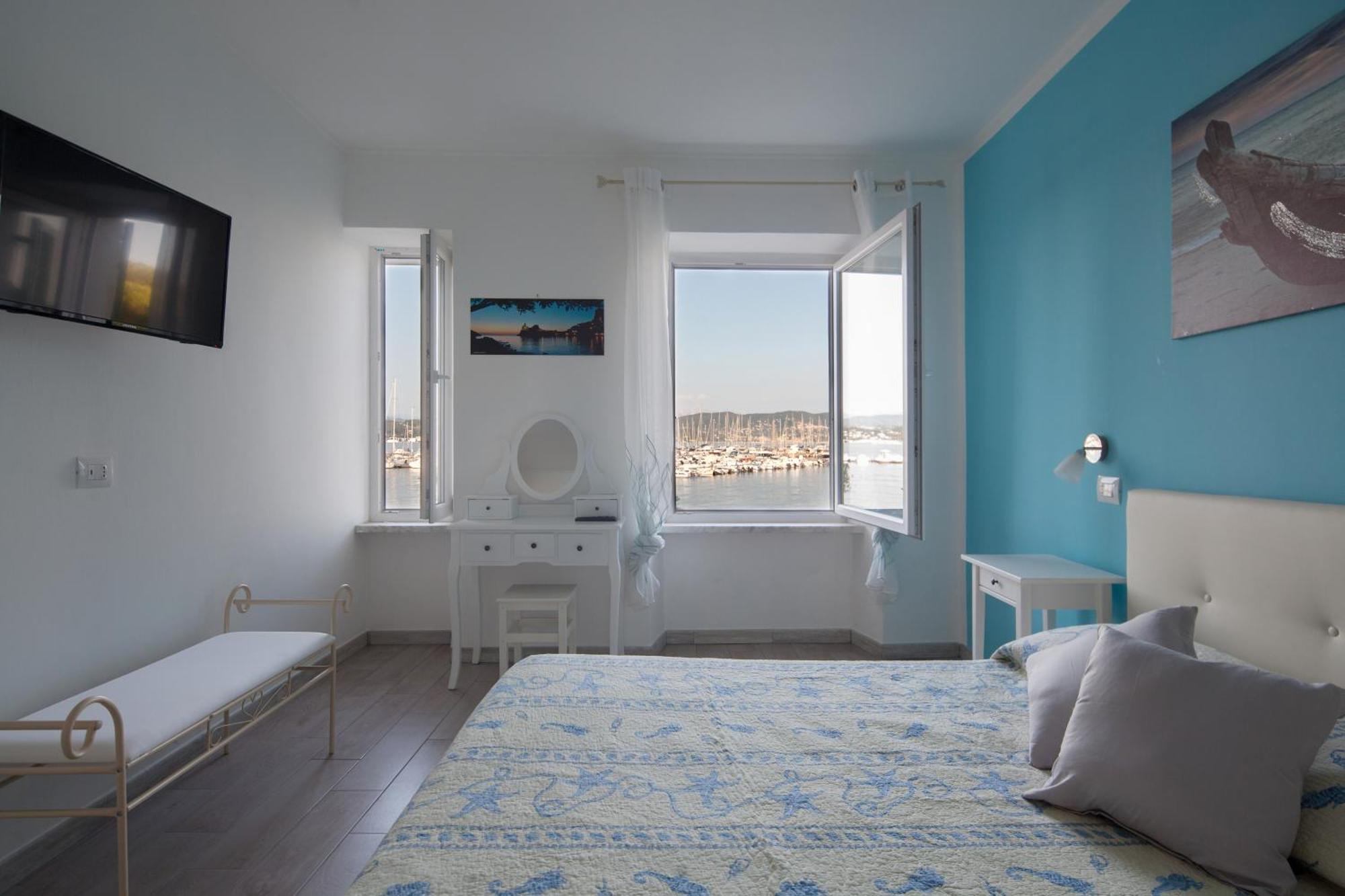 Fezzano / Portovenere Stilish Double Rooms With Sea View, Balcony Or Small Courtyard Exteriör bild